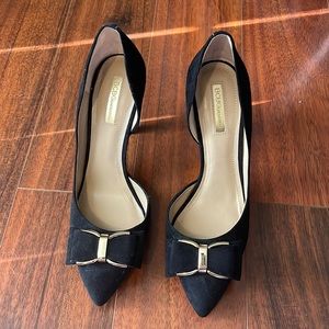 Black suede pumps BCBGeneration